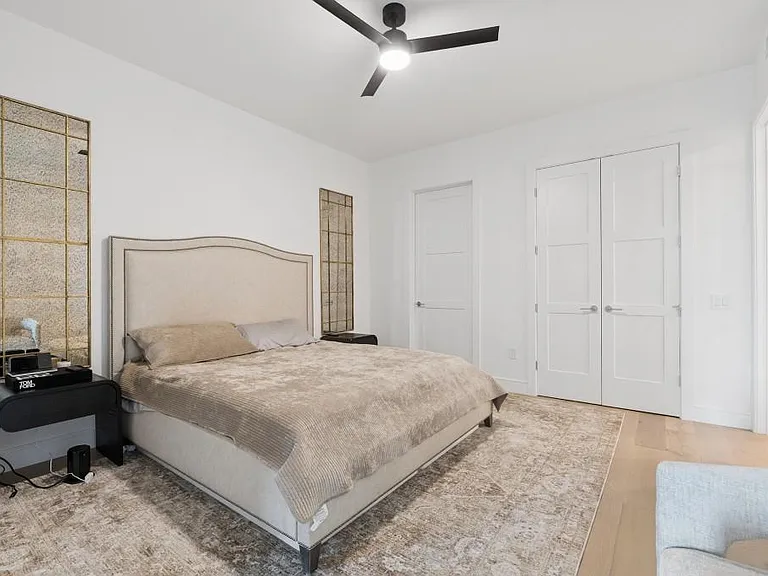 2425 Peachtree Rd NE #607 — Photo 16