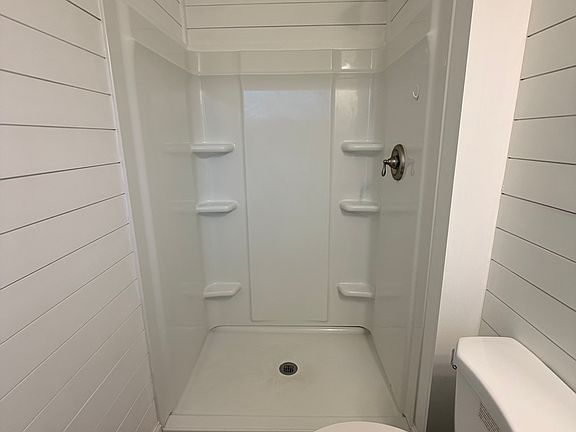 4th image of 5100 Spring Valley Dr