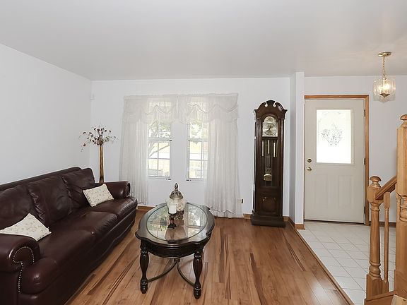 5th image of 284 Dublin Ln