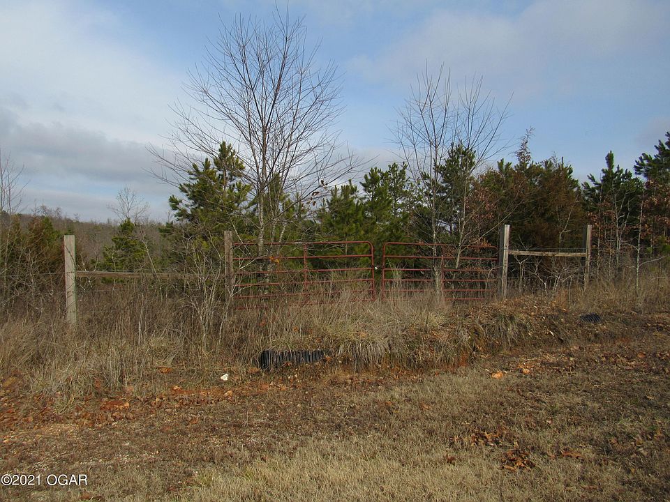 2nd image of Pleasant View Ln