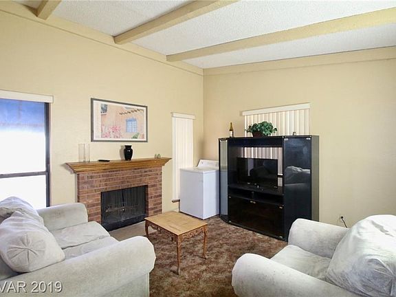 3rd image of 6153 W Oakey Blvd