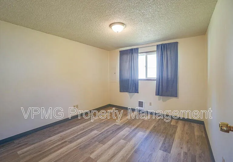 2815 Caples Ave #1 — Photo 11