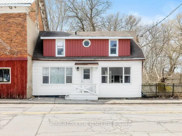 18 Main St W, Elizabethtown Kitley, ON K0E 1M0