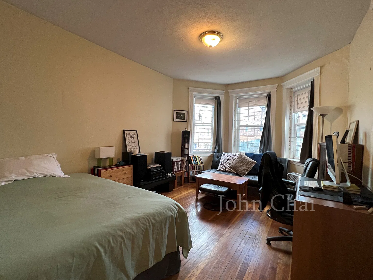 Studio, 550 sqft, $1,829 — Photo 2