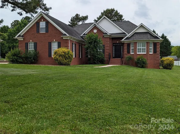5916 Meadowmere Dr, Monroe, NC 28110