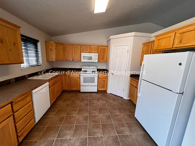 11091 N Cutlass St — Photo 6