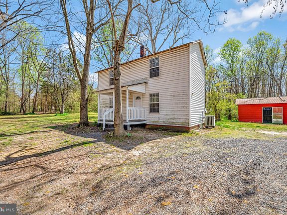 2nd image of 21063 Gibsons Ln