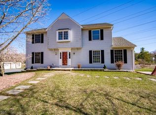 6 Farm Rd, Randolph, NJ 07869