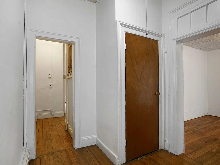 66 Sussex St #2 — Photo 9