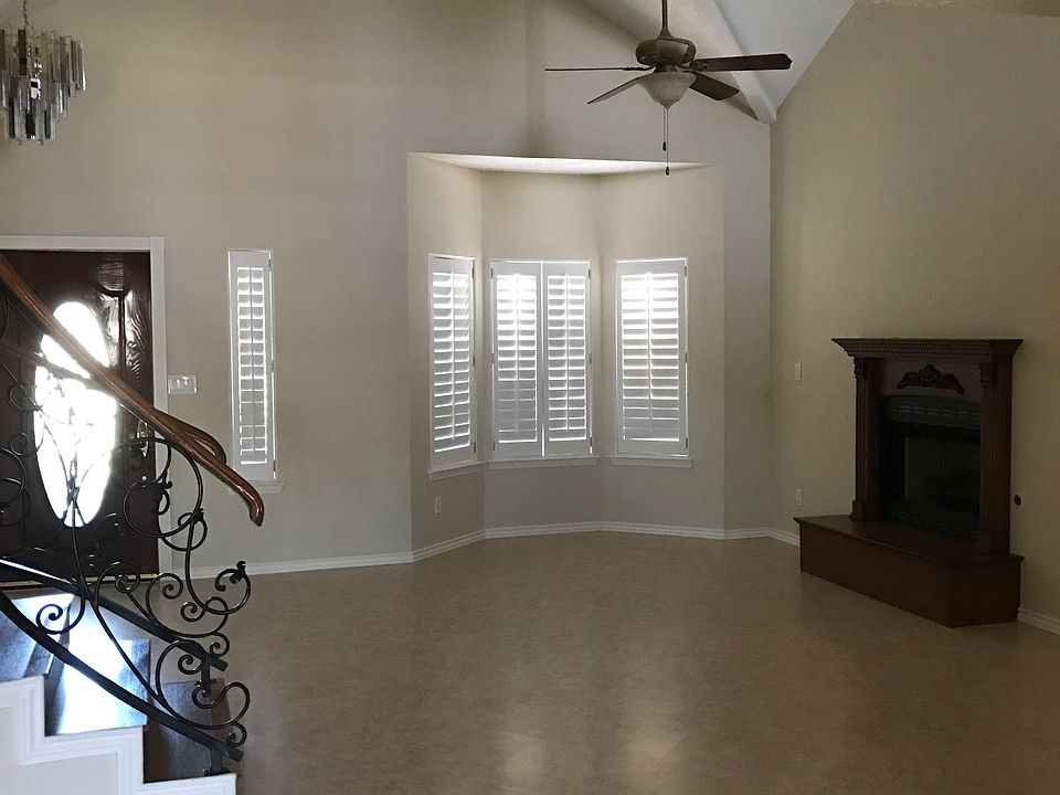 1st image of 172 Lago De Oro Dr