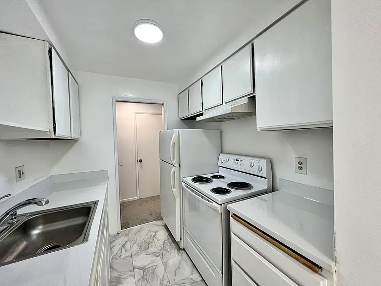1307 14th Ave S #104 — Photo 9