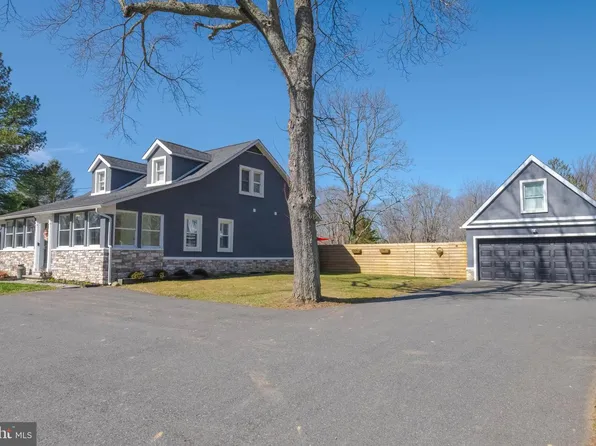 2828 Harford Rd, Fallston, MD 21047