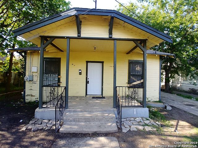 1st image of 2707 E Houston St