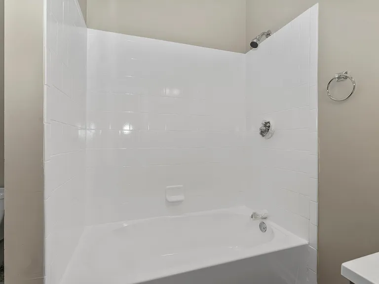 2413 Lamb Ave #4 — Photo 6