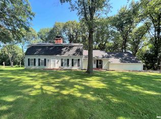 1047 Oak Dr, Colona, IL 61241