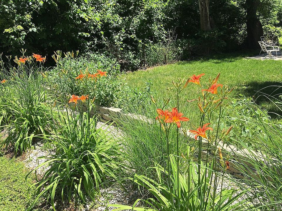 2nd image of 2426 Flatwoods Rd