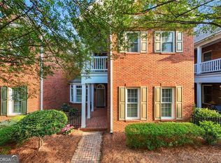 8440 Parker Pl, Roswell, GA 30076