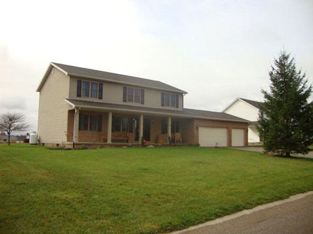 1st image of 819 Golfview Dr