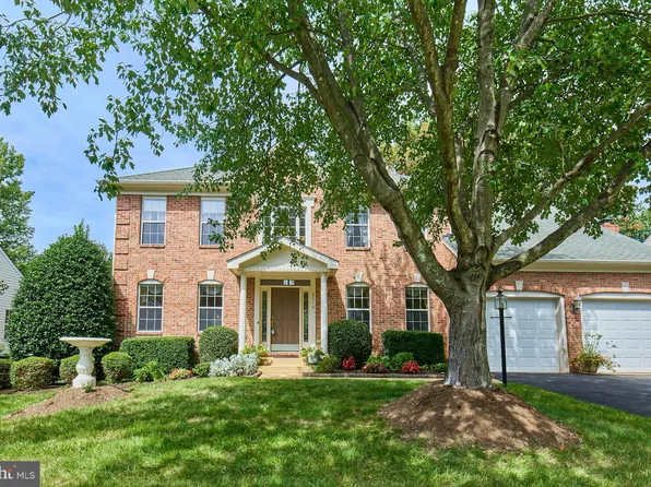 5516 Newhall Ct, Centreville, VA 20120