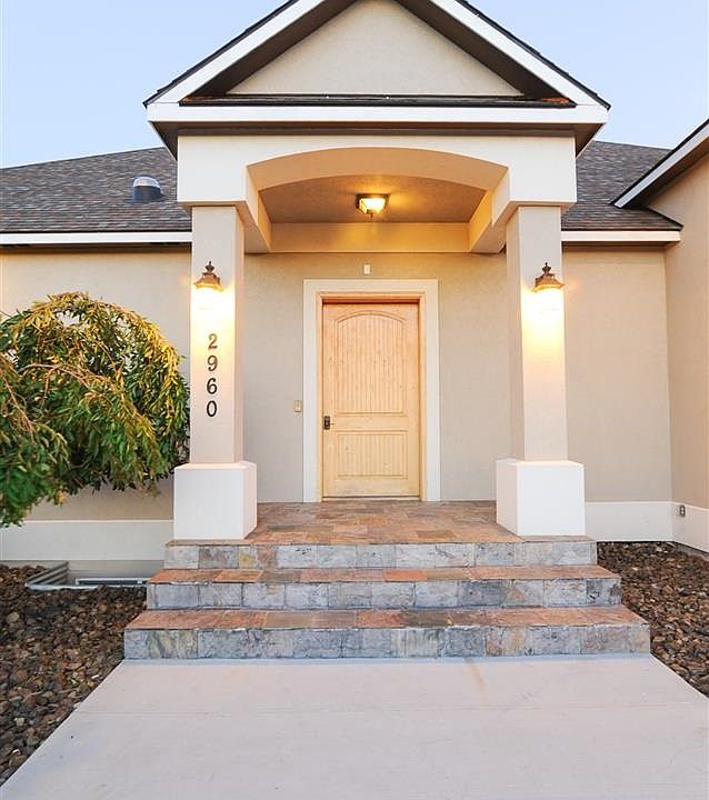1st image of 2960 Clark Ct