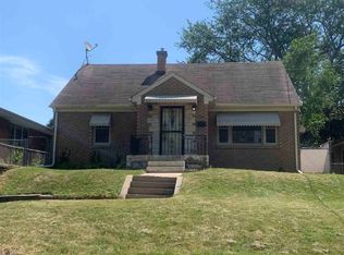 916 24th St, Rockford, IL 61108