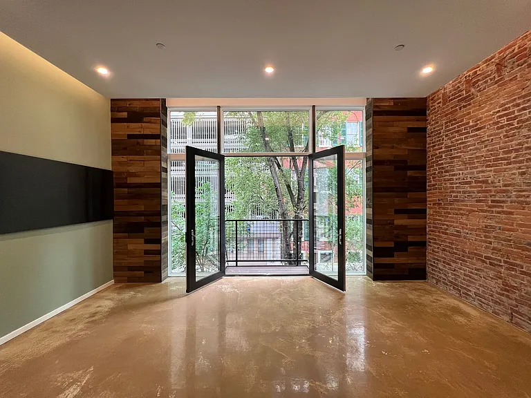 1306 Walnut LLC — Photo 9