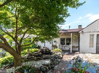 8 Morwood Rd, Telford, PA 18969