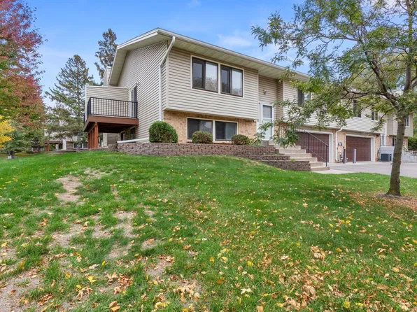 866 94th Ave NE, Blaine, MN 55434