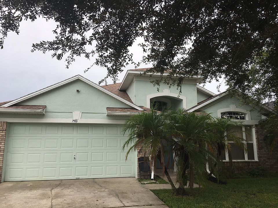 1st image of 7910 Oakstone Ct