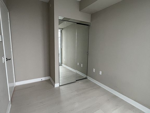 5th image of 3900 Confederation Pkwy #2904