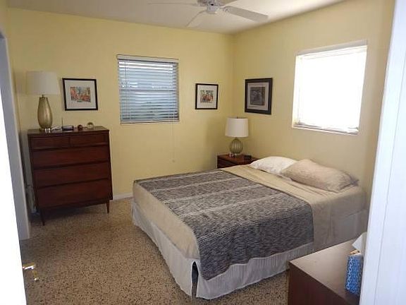 5th image of 5916 Olive Ave