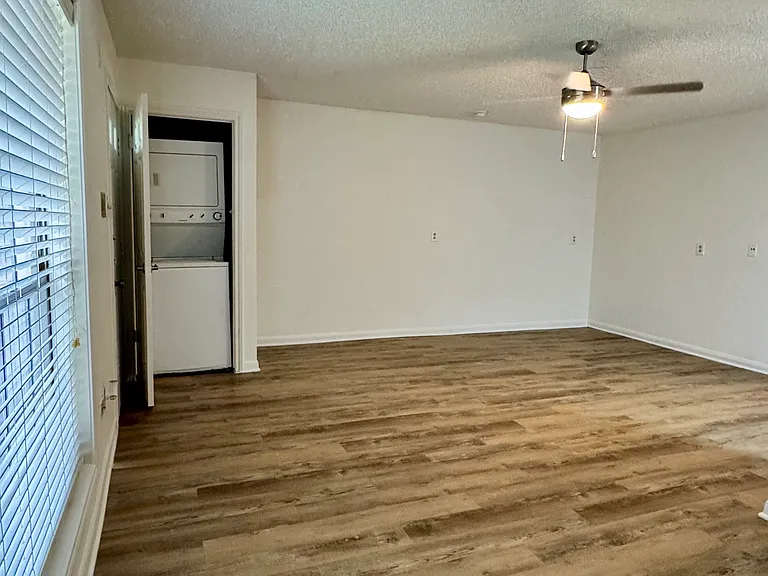 1311 Antoine Dr #122 — Photo 4