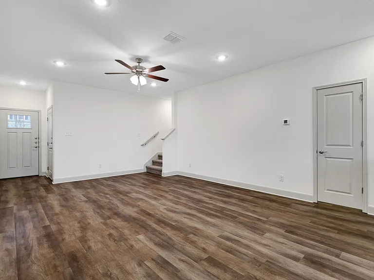 7621 Briarwood Pass #102 — Photo 6