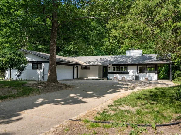 1308 Tomah Dr, Mount Pleasant, MI 48858