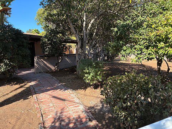 2nd image of 819 W Vista Way