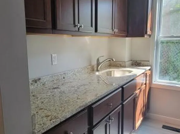 1035-1041 N Main St, Fall River, MA 02720