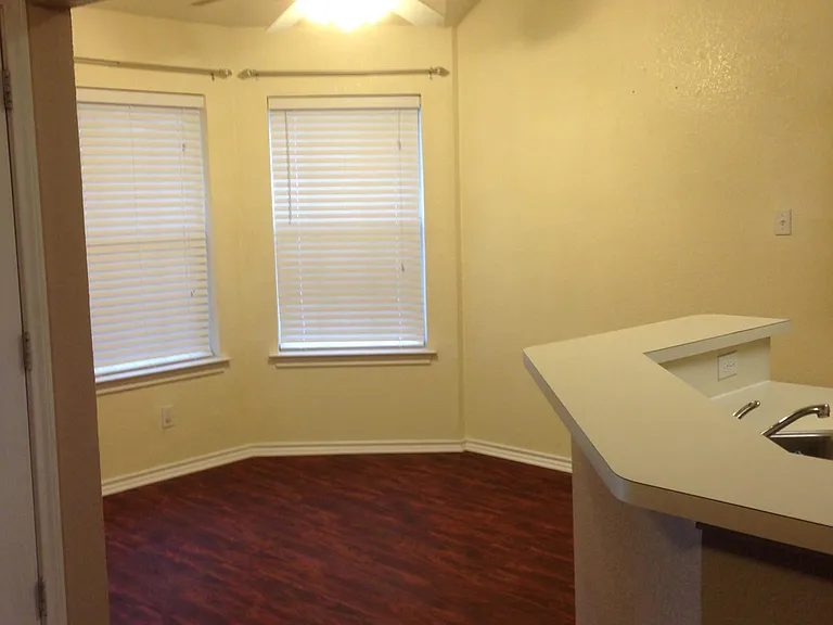 3607 Sunnypark Dr — Photo 8