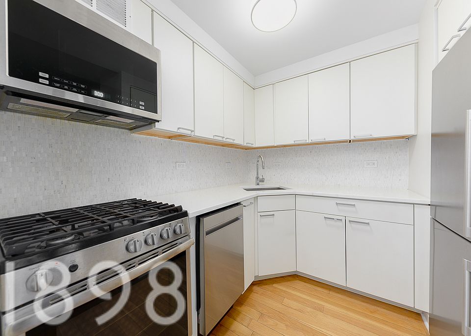 1st image of 135 W 96th St APT 12G
