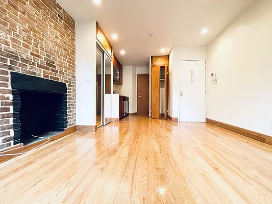 Rented by Douglas Elliman | media 11