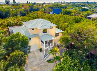 1033 S Yachtsman Dr, Sanibel, FL 33957
