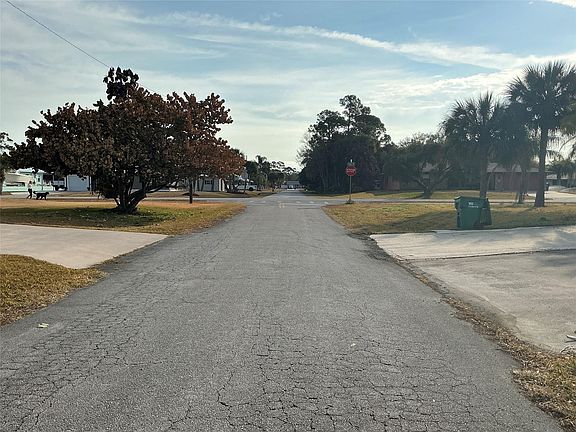 5th image of 412 Mango Avenue