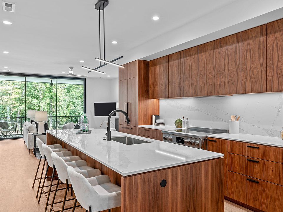 1st image of 501 S Bloodworth St #102