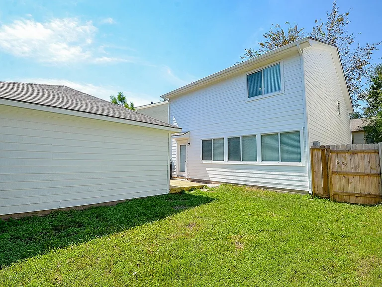 3935 Federal Ln — Photo 30