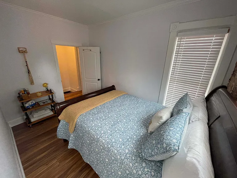 328 Oak St — Photo 10