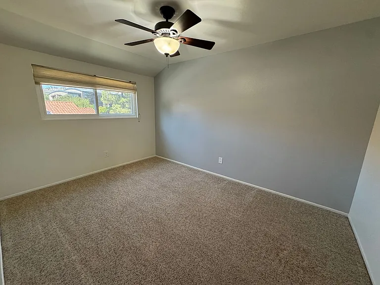 27572 Rondell St — Photo 7