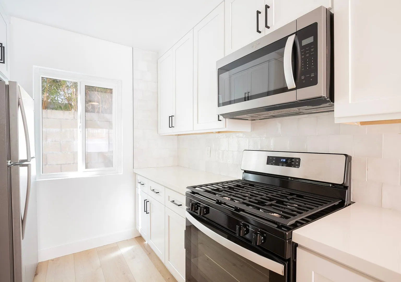 748 N Hudson LLC — Photo 2