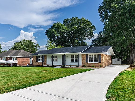2nd image of 3306 Caravelle Dr