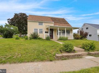 805 Apache Ln, Temple, PA 19560