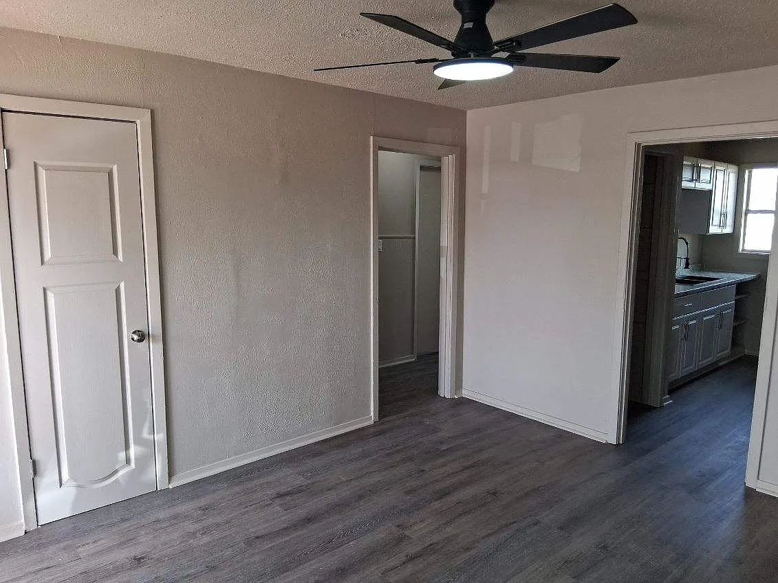 2 bed, 700 sqft, $875 — Photo 4