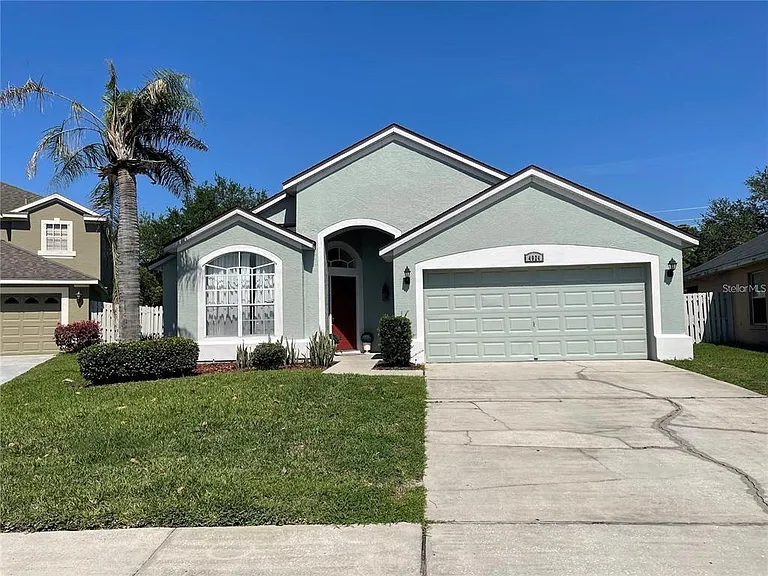 4924 Hook Hollow Cir — Photo 1